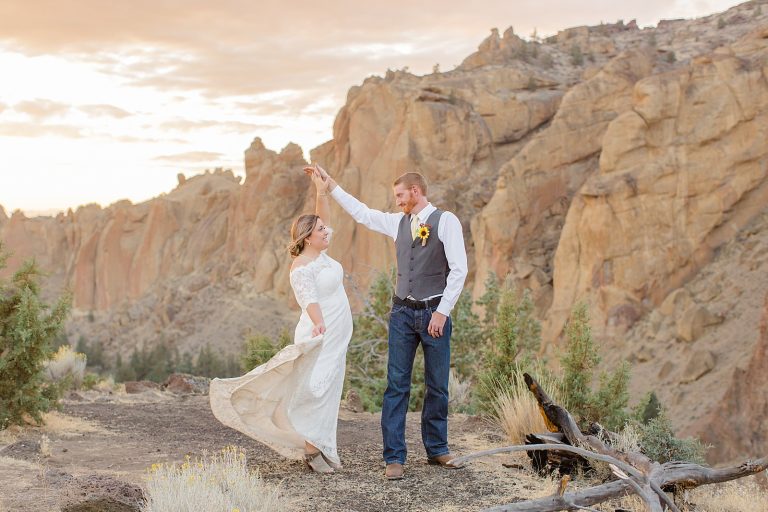 Mr & Mrs Udlock // Smith Rock State Park Elopement