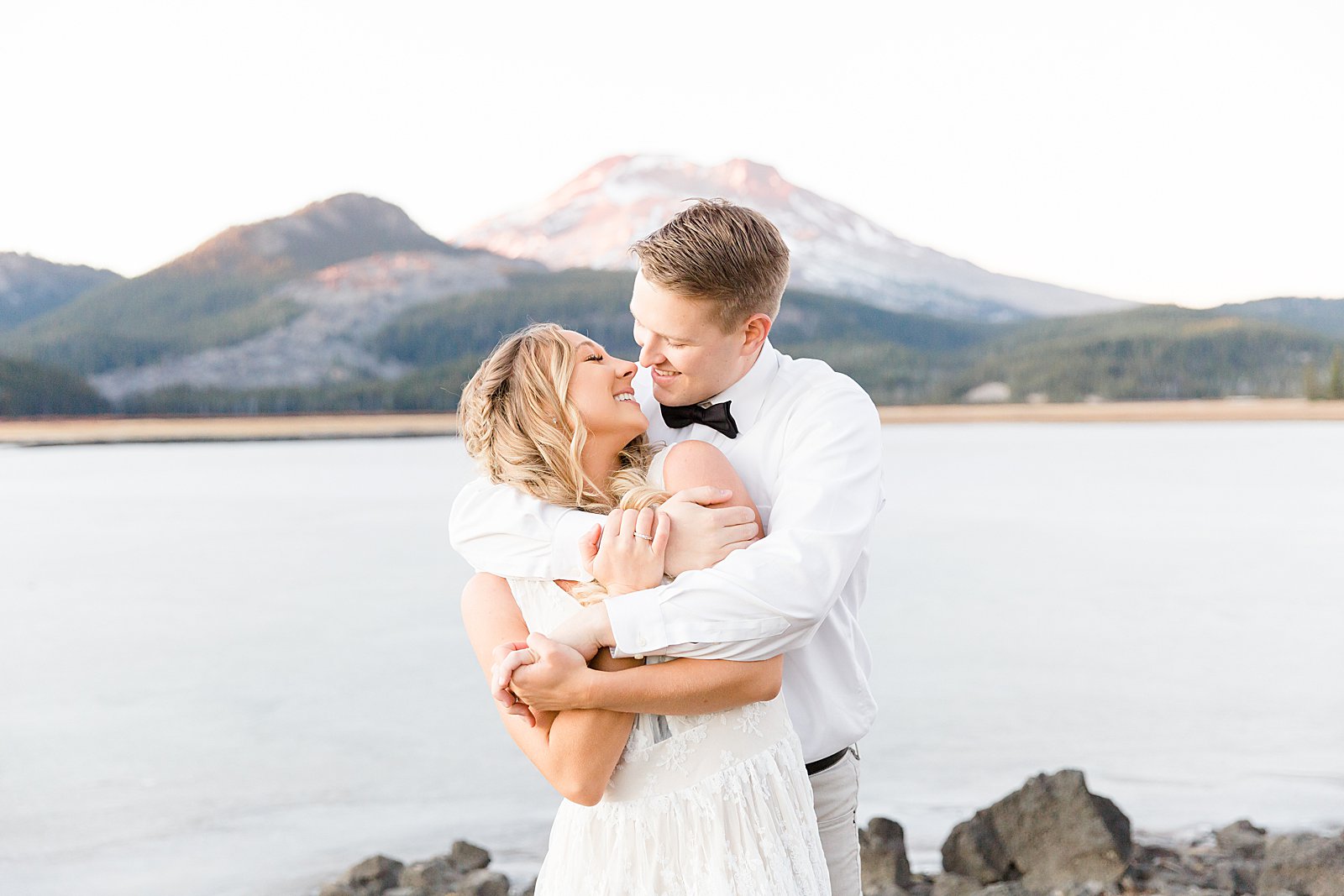 Couples Session Sparks Lake Bend Oregon