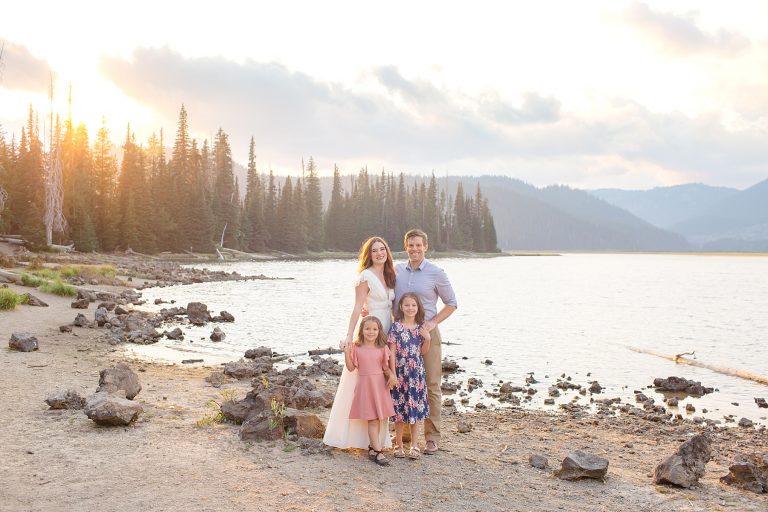 The Wood Family // A Dreamy Family Session in Bend, Oregon