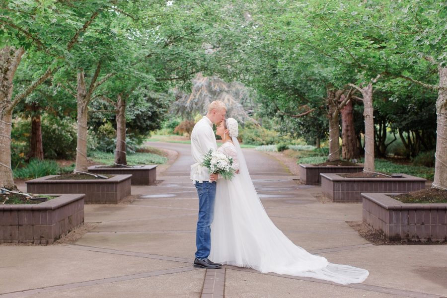 Wedding at the Oregon Gardens